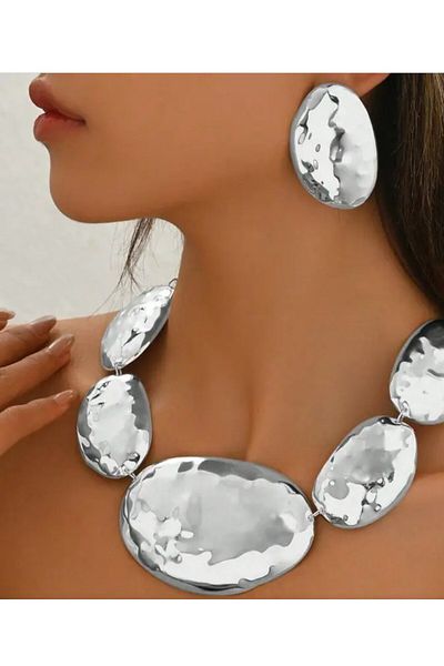 Enanice Elegant Necklace Earrings Set