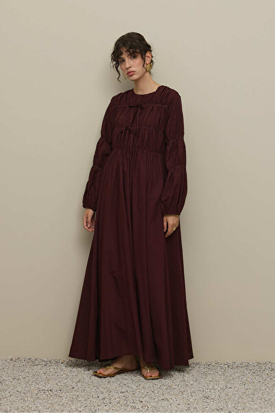 Fahhar Gathered Detailed Piping Tied Dress Burgundy