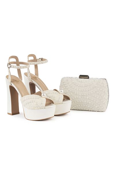 Jasel Sandals/Bridal shoes with platform and pearls ingi