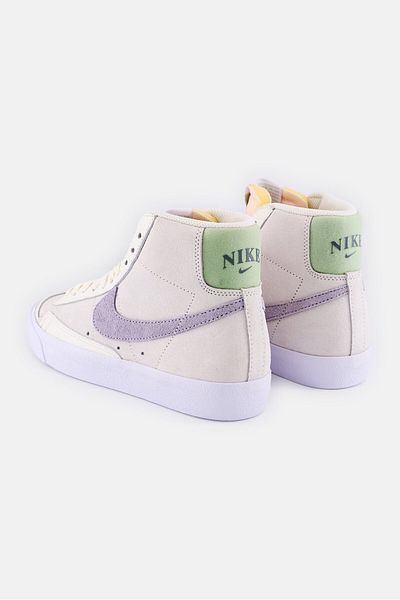 Nike Women Blazer Mid 77 Lace Up Outdoor Shoes, Light Grey