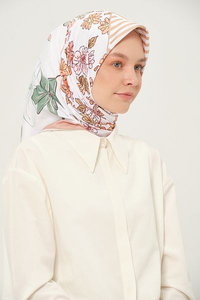 Madame Polo Ψηφιακό Φουλάρι Twil Πολύχρωμο 90x90 cm Αντιολισθητικό ύφασμα