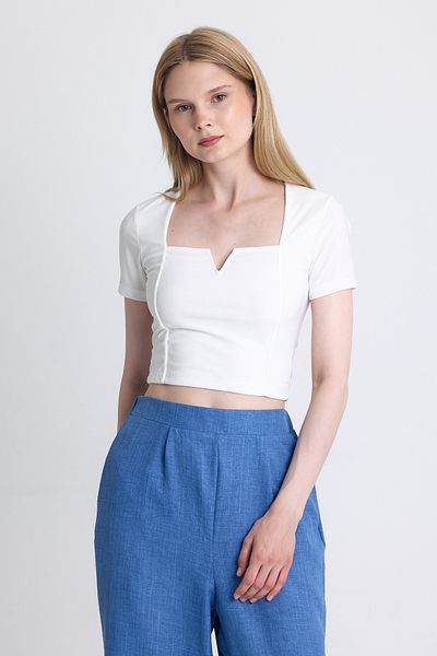 Rays Ecru Square Neck V-Cut Detailed Crop Blouse 10432