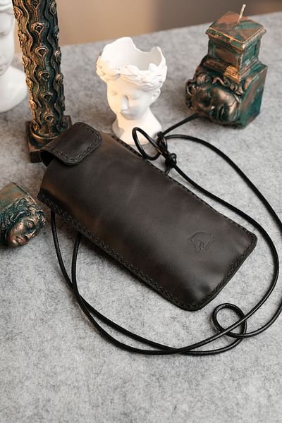TROYACRAFT Handmade Leather Phone Bag - Perge