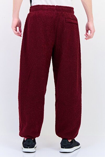 Nike Men Standard Fit Textured Outdoors Pants, Maroon