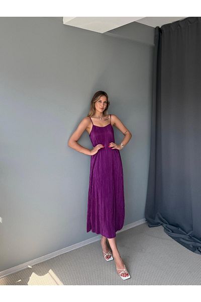 AlisaSu Rochie plisată lungă cu bretele subțiri violet