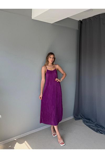 AlisaSu Rochie plisată lungă cu bretele subțiri violet