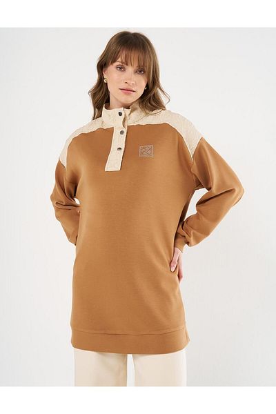 Kayra Seersucker Garnished Scuba Sweatshirt