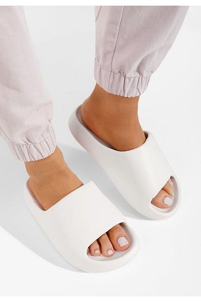 B T Shoes Jomya women's white beach slippers