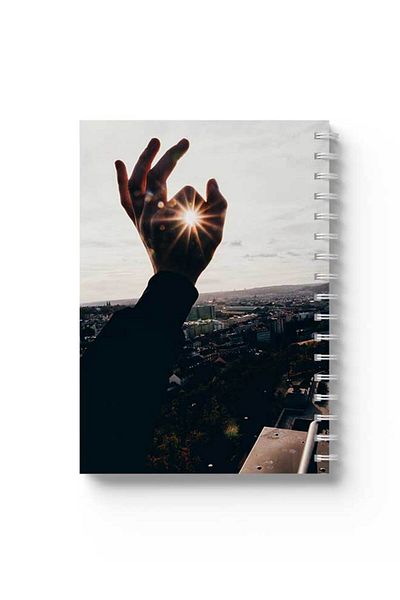 LOWHA دفتر ملاحظات حلزوني مع غلافين أمامي وخلفي صلبين بتصميم "Hand to Sky"