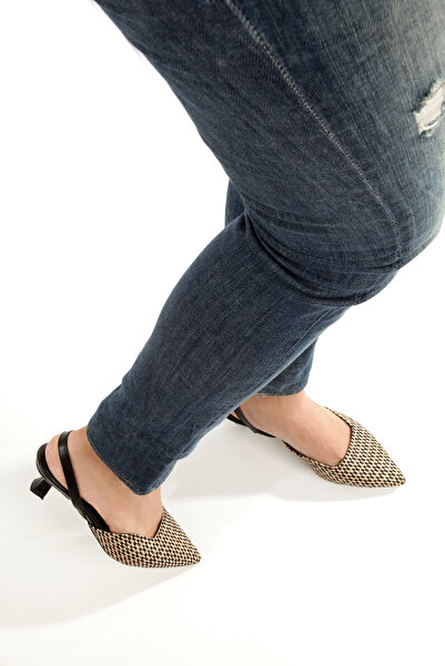 PAYZİN '' SILA '' Kilim Desenli Sivri Burunlu Arka Açık 5 cm Pino Ökçe Kadın Ayakkabısı Yeni Sezon