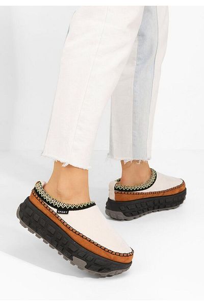 B T Shoes Women's platform clogs Novela beige