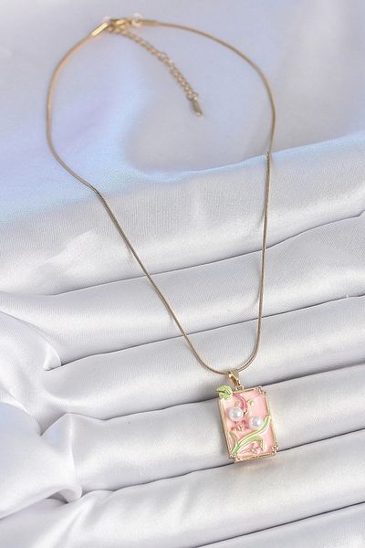 Skygo 316L Steel Gold Color Chain Pink Enamel Incli Flower Embroidered Portrait Model Women's Necklace
