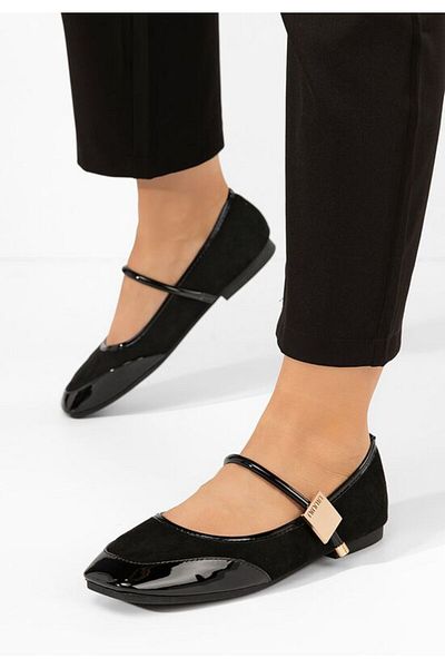 B T Shoes Women's Melyda black ballet flats