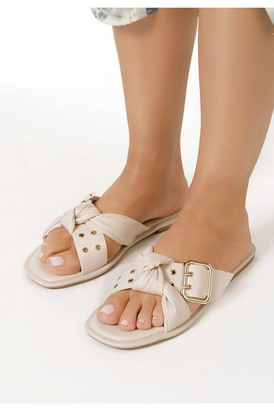 B T Shoes Women's slippers Size beige