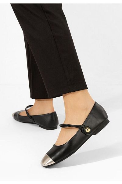 B T Shoes Women's Agapia black ballet flats