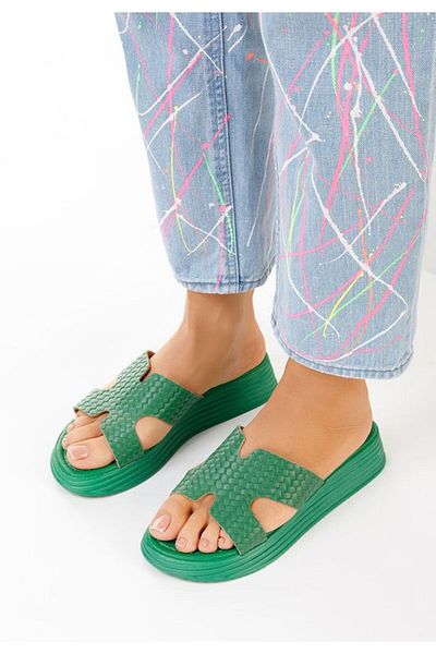 B T Shoes Demetra women's green flip-flops