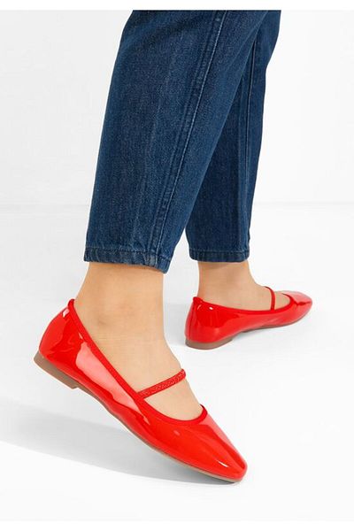 B T Shoes Women's Janae red ballet flats