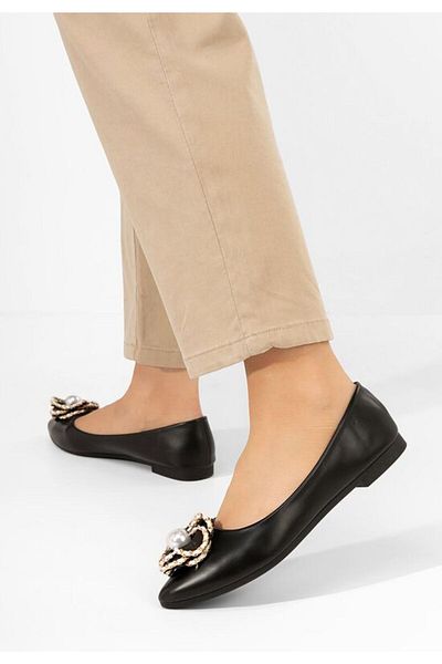 B T Shoes Lavonda women's black ballet flats