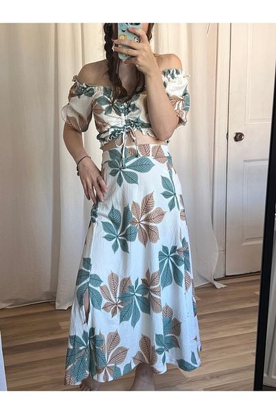 Moda Lounge Comfortable Fit Crop and Skirt Bottom Top Set