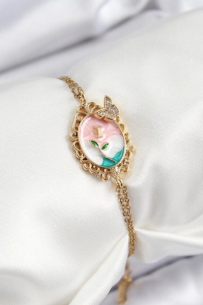 PRATİKOBA Bfs 316L Steel Chain Enameled Artistic Portrait Zircon Stone Butterfly Detailed Flower Model Gold Color Women