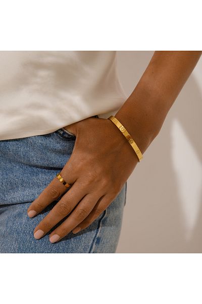 ElectraStore Love Bracelet