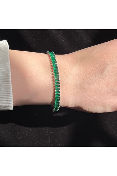 ElectraStore Tennis Bracelet With Green Zirconia Crystals