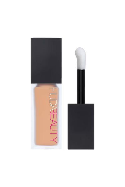 Huda Beauty Liquid Concealer That Brightens Skin, Hides Imperfections and Gives a Matte Look All Day - 3.3B Marmalade