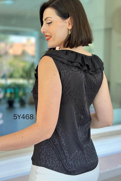 İnce Topuk Jacquard Blouse with Flounce Collar and Zero Sleeves 5Y468