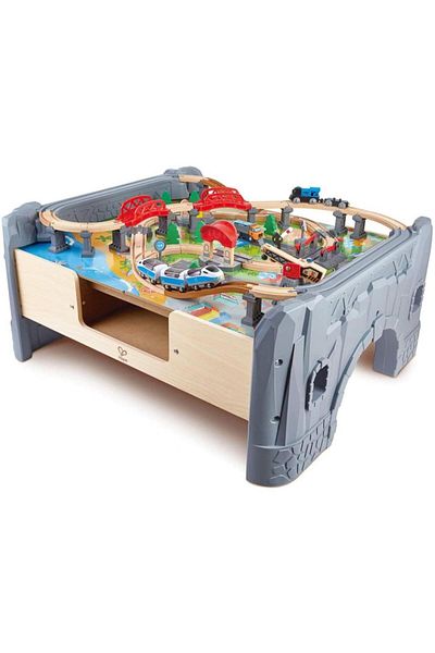 Hape Train set with table