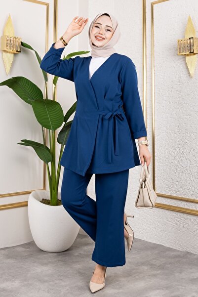 LİNA TESETTÜR طقم لينا حجاب نسائي مزدوج باللون الأخضر الزمردي