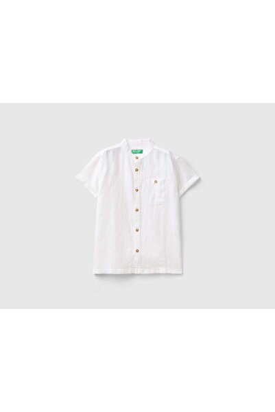 United Colors of Benetton قميص كتان مطرز بشعار للأطفال بأكمام قصيرة