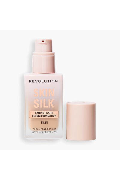 MAKEUP REVOLUTION Skin Silk Radiant Satin Serum Foundation - 23 ml