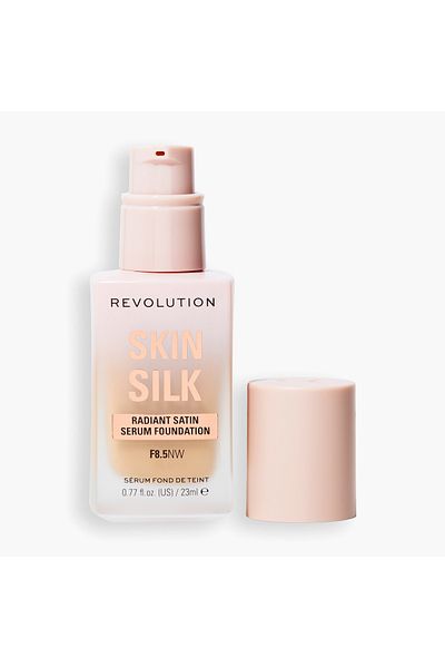 MAKEUP REVOLUTION Skin Silk Radiant Satin Serum Foundation - 23 ml