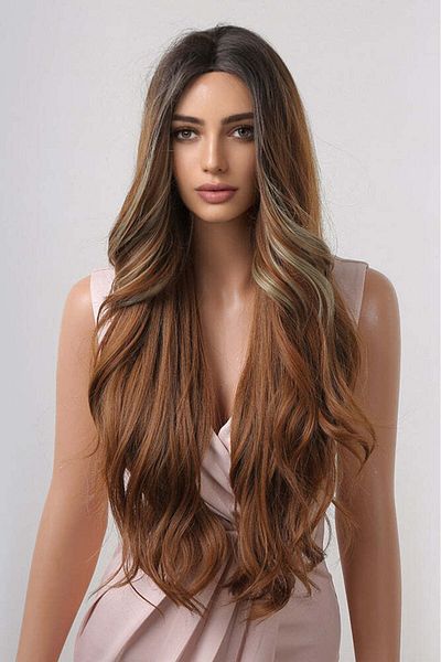 WildFashion Long brown wig with strands and slightly wavy hair PER127-100