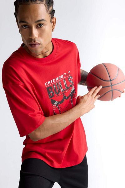 DeFacto Defactofit Nba Chicago Bulls Oversize Wide Fit Crew Neck Short Sleeve T-Shirt E5911Ax25Au
