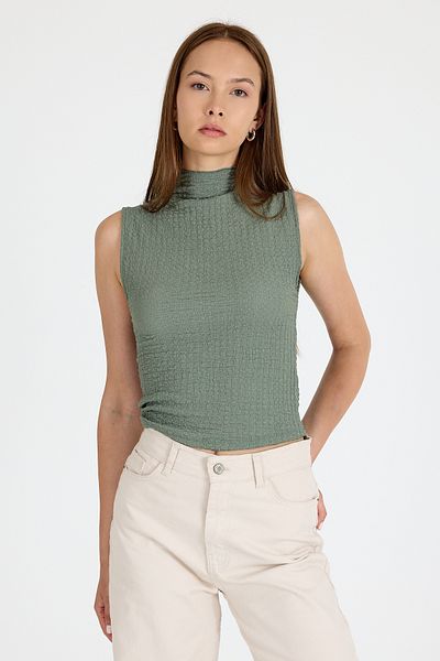 Rays Green Wrinkle Fabric Stand Collar Sleeveless Blouse 3458