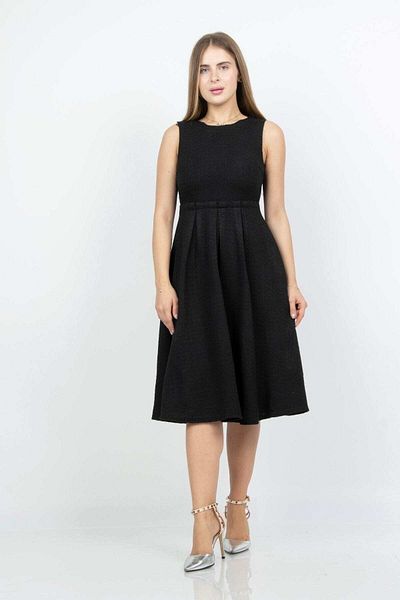 Nichii Classic Sleeveless Midi Dress