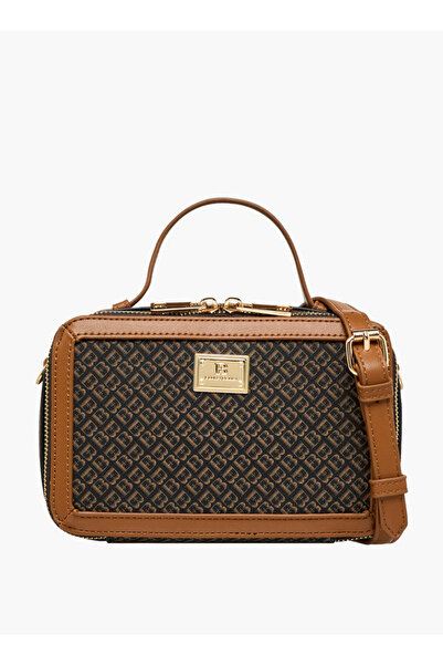 Flora Bella by Shoexpress حقيبة كروس بودي بطبعة مونوغرام من فلورا بيلا مع حزا...