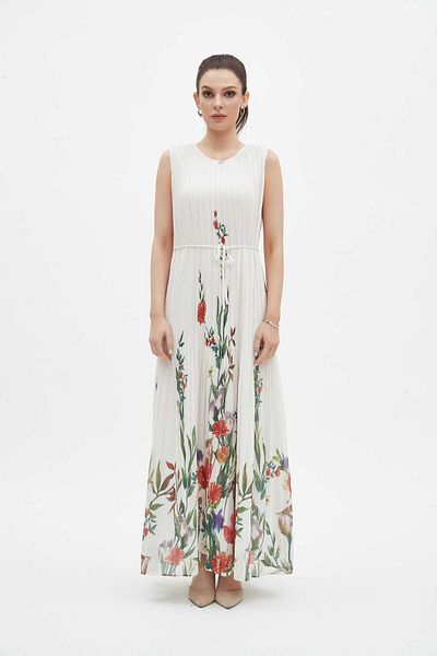 Nichii Sleeveless Floral Maxi Dress with Round Neck