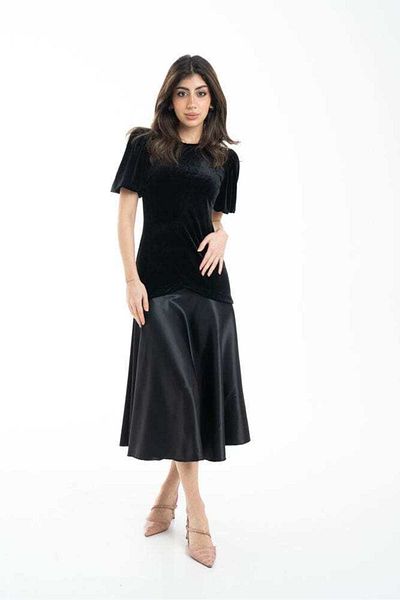 Nichii Velvet Midi Dress with Half Sleeves