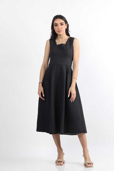 Nichii Women’s Sleeveless Midi Dress with Square Neckline