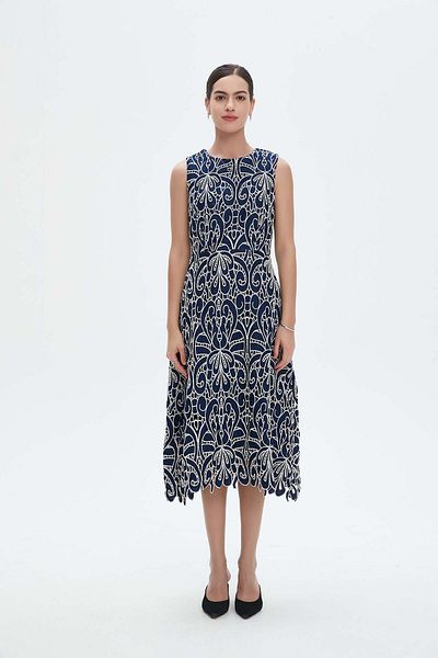 Nichii Sleeveless Floral Midi Dress with Round Neck