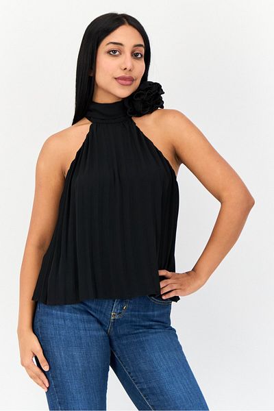 Area Stars Women Turtle Neck Sleeveless Plain Top, Black