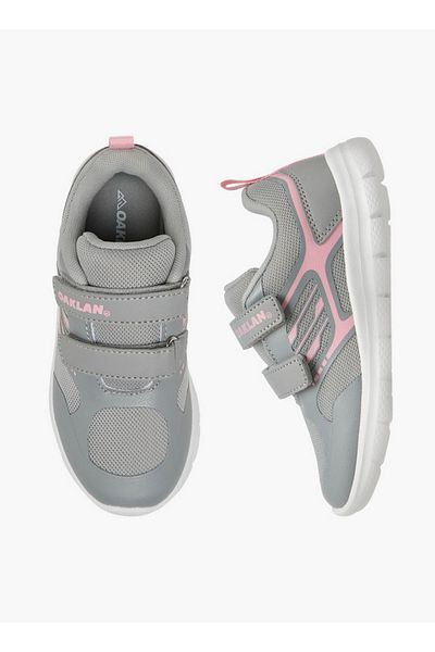 Oaklan by Shoexpress Logo Print Sports Shoes with Hook and Loop Closure