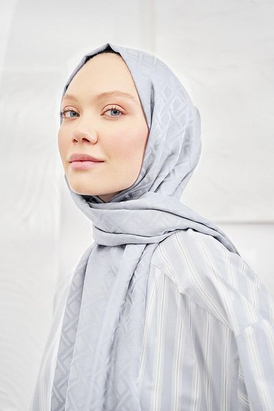 ARMANDA Italian Jacquard Geometric Pattern Shawl - Silver