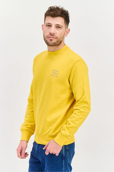 DRT Men Crew Neck Long Sleeves Graphic Sweatshirt, Yellow