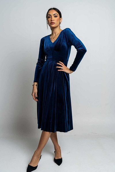 Nichii Women's Plain Midi Dress with Long Sleeves and Fitted Waist