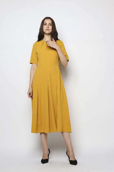 Nichii Short Sleeve Pleated Midi Dress