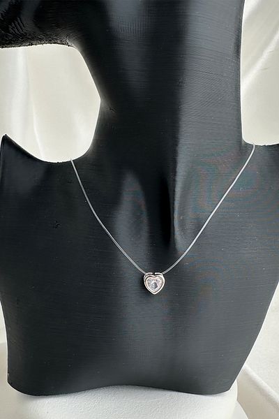 Modex Solitaire Heart Detail Invisible Fishing Line Necklace