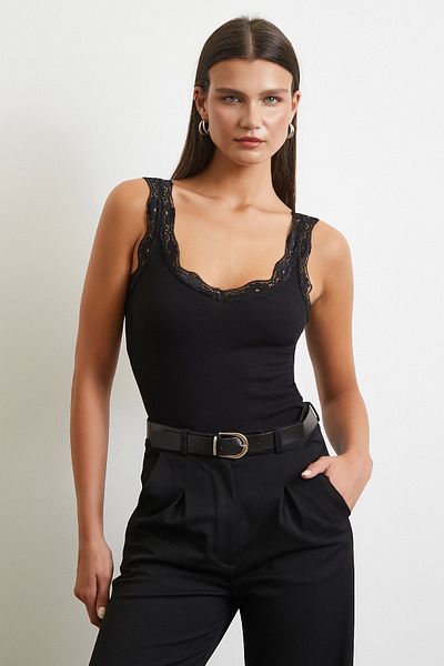 Never more Lace Strap Ball Black